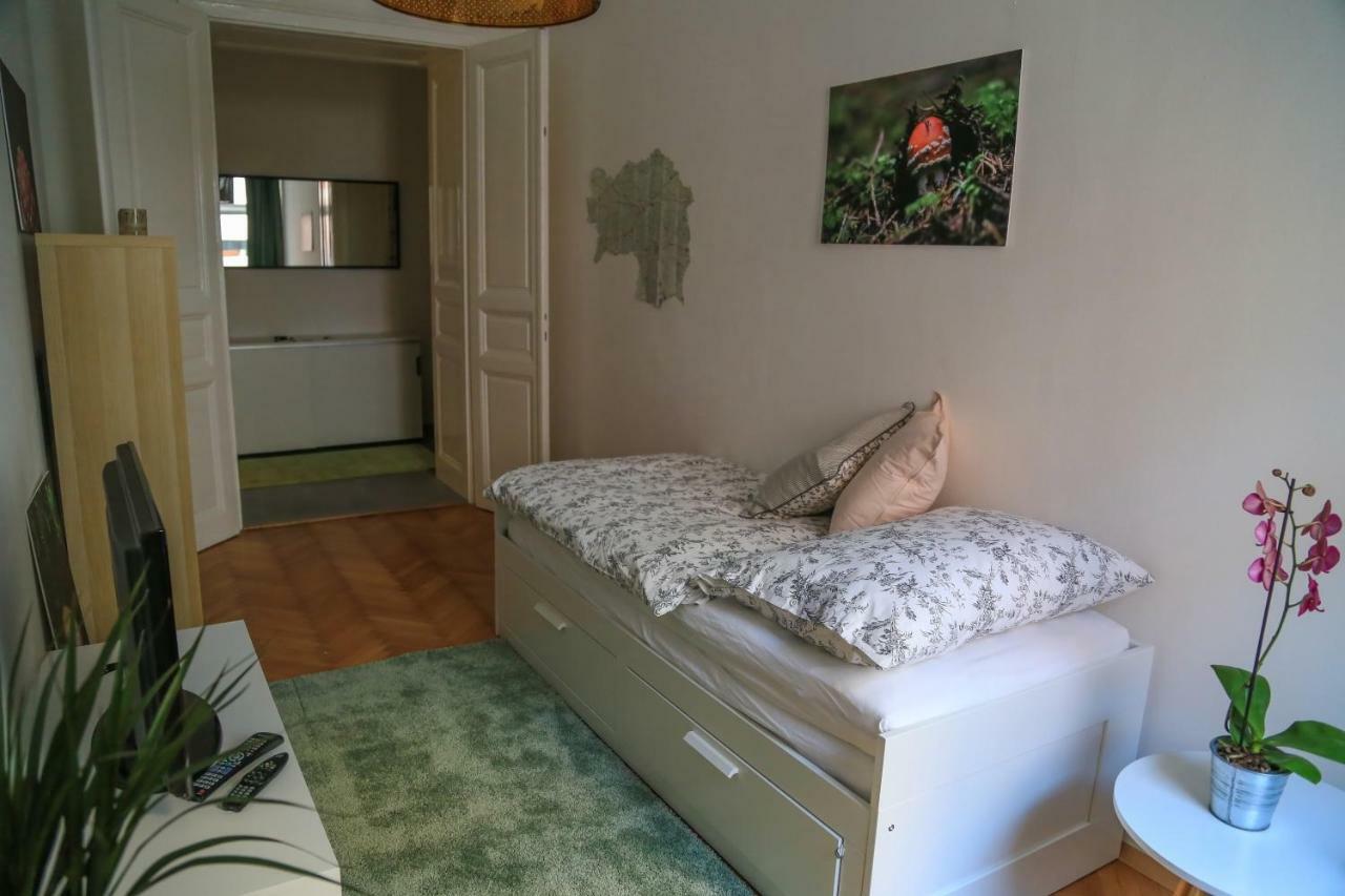 Lovely Apartment In The Heart Of 그라츠 외부 사진